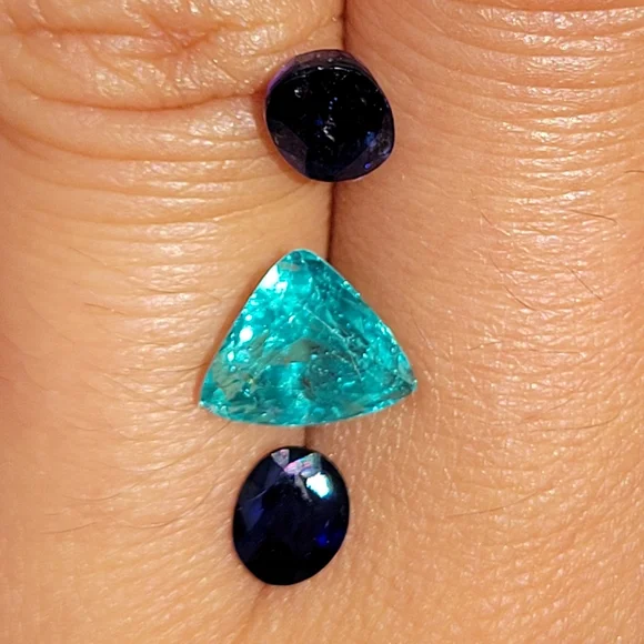 🌴🌊Summer Sale!🌊🌴Paraiba Tourmaline And Sapphire Rare Gemstone Parcel - Picture 5 of 8